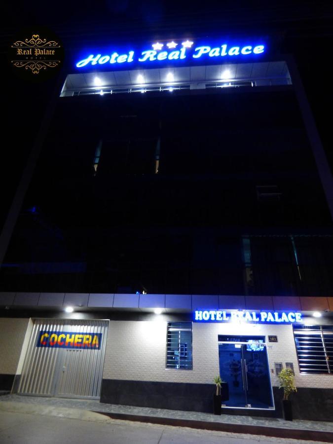 Hotel Real Palace Churin Exterior photo